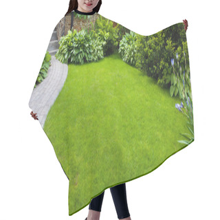 Personality  Garden  Path With Grass Hair Cutting Cape