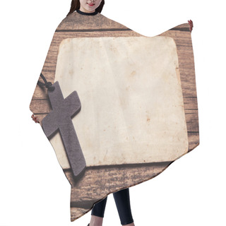 Personality  Wooden Cross On Paper Hair Cutting Cape