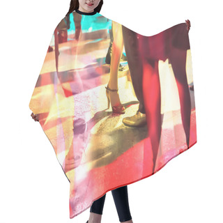 Personality  Dancing Hair Cutting Cape