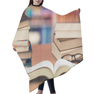 Personality  Books On  Wooden Table Hair Cutting Cape