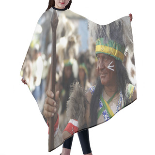 Personality  Independence Celebrations Of Bahia Hair Cutting Cape