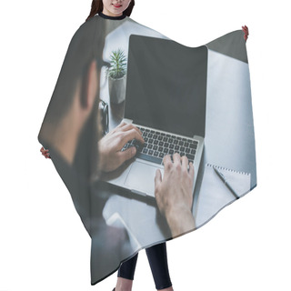 Personality  Businessman Typing On Laptop Hair Cutting Cape