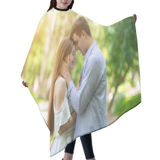 Personality  Happy Young Couple Embracing On Romantic Date At Park Hair Cutting Cape