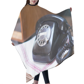 Personality  Vintage Retro Telephone Hair Cutting Cape