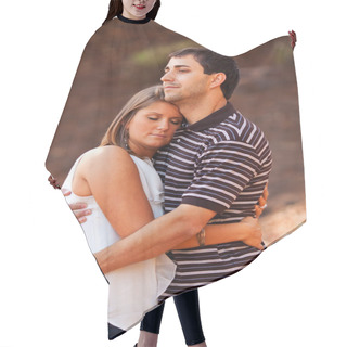 Personality  Young Couple In Love Share Sweet Embrace Hair Cutting Cape