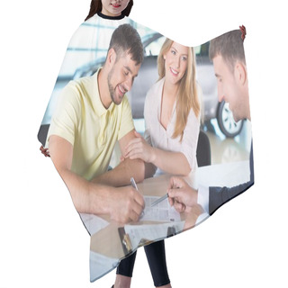 Personality   Happy Couple With Car Dealer Hair Cutting Cape