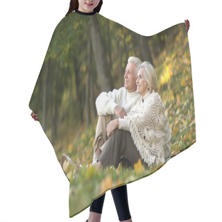 Personality  Old People Sitting In The Autumn Park Hair Cutting Cape