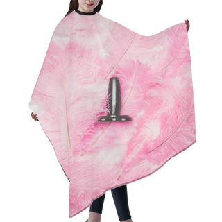 Personality  Black Butt Plug Toy On Pink Feathers Hair Cutting Cape