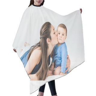 Personality  Young Mother With Child Lying On Bed Hair Cutting Cape