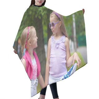 Personality  Two Fashion Cute Sisters Go Hand In Hand In The Park Hair Cutting Cape
