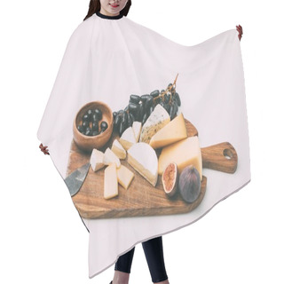 Personality  Snacks For Wine On Wooden Cutting Board Hair Cutting Cape