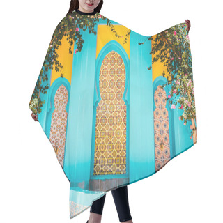 Personality  Morocco Architecture Style Hair Cutting Cape