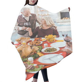 Personality  Senior Couple Clinking Glasses Of Wine During Thanksgiving Celeration Hair Cutting Cape
