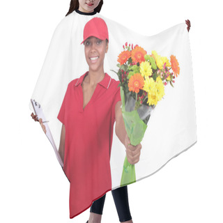 Personality  A Delivery Woman Bringing A Flowers Bouquet Hair Cutting Cape