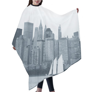 Personality  New York City Manhattan Black And White Hair Cutting Cape