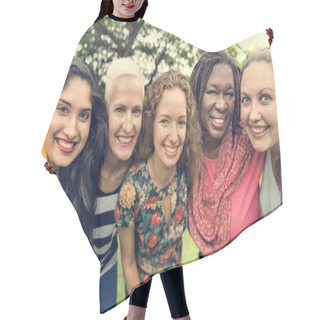 Personality   Friends Spend Time In The Park Hair Cutting Cape
