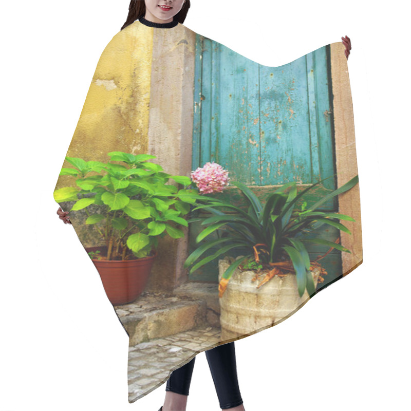 Personality  Rustic Door Hair Cutting Cape