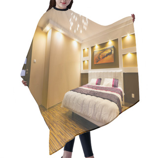 Personality  Modern Master Bedroom Interior Hair Cutting Cape