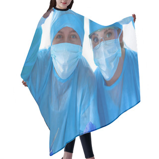 Personality  Young Surgery Team In The Operating Room Hair Cutting Cape