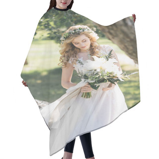 Personality  White Dress Hair Cutting Cape