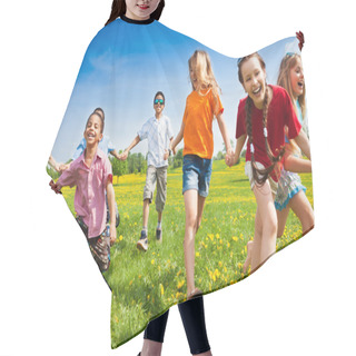 Personality  Group Of Running Kids Hair Cutting Cape