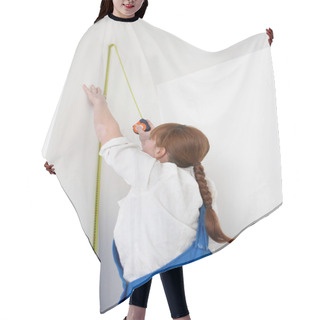 Personality  Woman Measuring A Wall Hair Cutting Cape