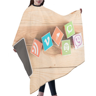 Personality  Top View Of Smartphone With Blank Screen And Website Icons On Wooden Background Hair Cutting Cape