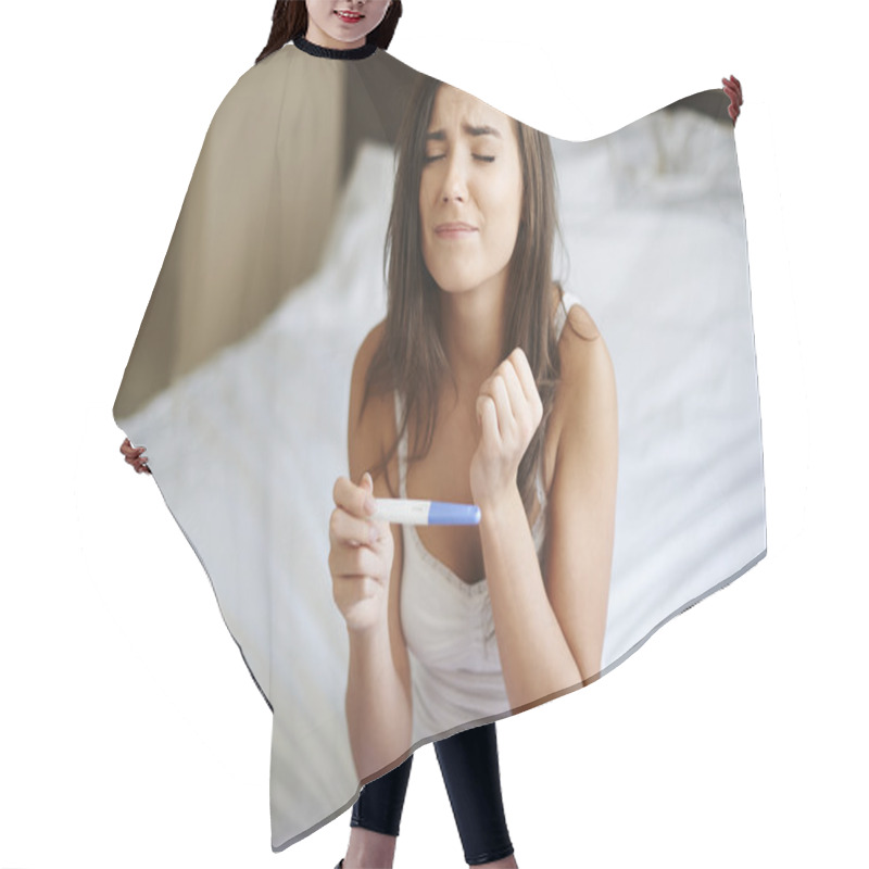 Personality  Woman With Pregnancy Test Hair Cutting Cape