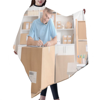 Personality  Young Man Preparing Parcels Hair Cutting Cape