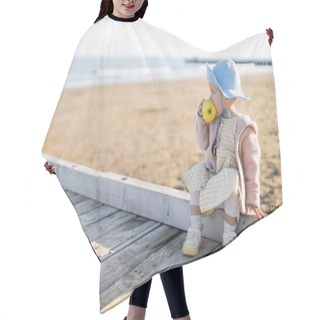 Personality  Side View Of Toddler Child Eating Apple On Wooden Pier In Italy  Hair Cutting Cape