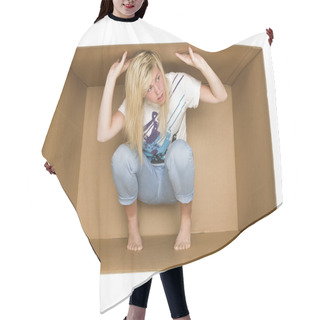 Personality  Woman Inside A Cradboard Box Hair Cutting Cape