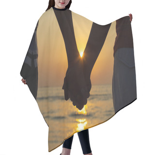 Personality  Silhouettes Couples Holding Hands On Sunset. Hair Cutting Cape