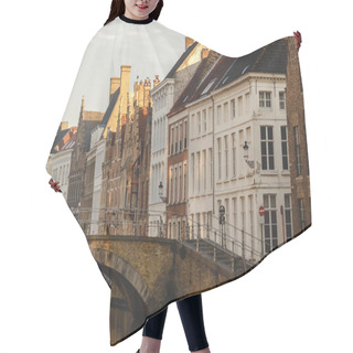 Personality  Old Bridge Hair Cutting Cape