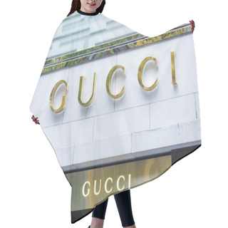 Personality  Gucci Signage At Store Entrance Hair Cutting Cape