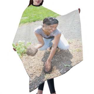 Personality  Woman Planting Flowers Hair Cutting Cape