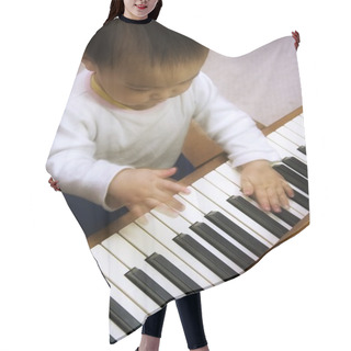 Personality  A Child Playing The Piano Hair Cutting Cape