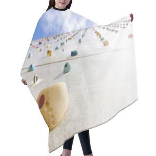 Personality  Climbing Wall Hair Cutting Cape