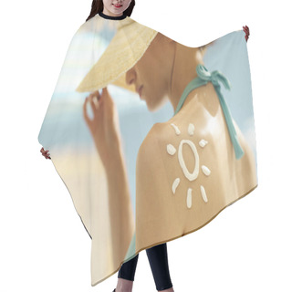Personality  Woman Tanning At The Beach With Sunscreen Cream Hair Cutting Cape