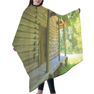 Personality  Old Wooden House Hair Cutting Cape