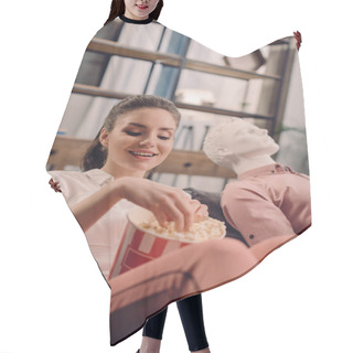 Personality  Young Woman Eating Popcorn With Manikin Near By, One Way Love Concept Hair Cutting Cape