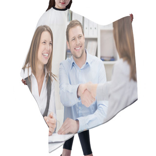 Personality  Smiling Young Man Shaking Hands With An Agent Hair Cutting Cape