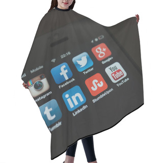 Personality  Social Media Hair Cutting Cape