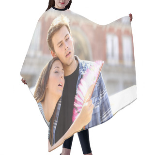 Personality  Couple Suffering Summer Heat Hair Cutting Cape