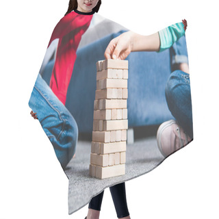 Personality  Children Playing With Wooden Blocks Hair Cutting Cape
