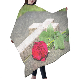 Personality  Rose On A Tomb Hair Cutting Cape