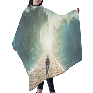 Personality  Walking Through The Water Hair Cutting Cape