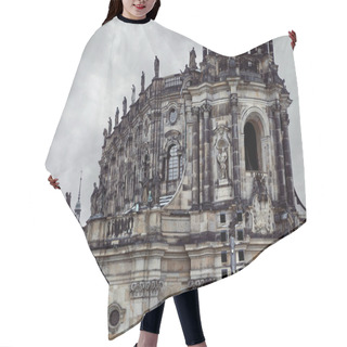 Personality  Historical Hair Cutting Cape