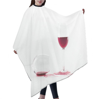 Personality  Red Wine In Glasses Hair Cutting Cape