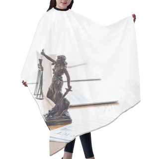 Personality  Lady Justice Statue, Contract And Laptop Computer On Table Hair Cutting Cape