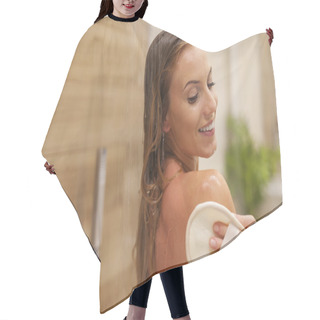 Personality  Woman Taking Shower Hair Cutting Cape